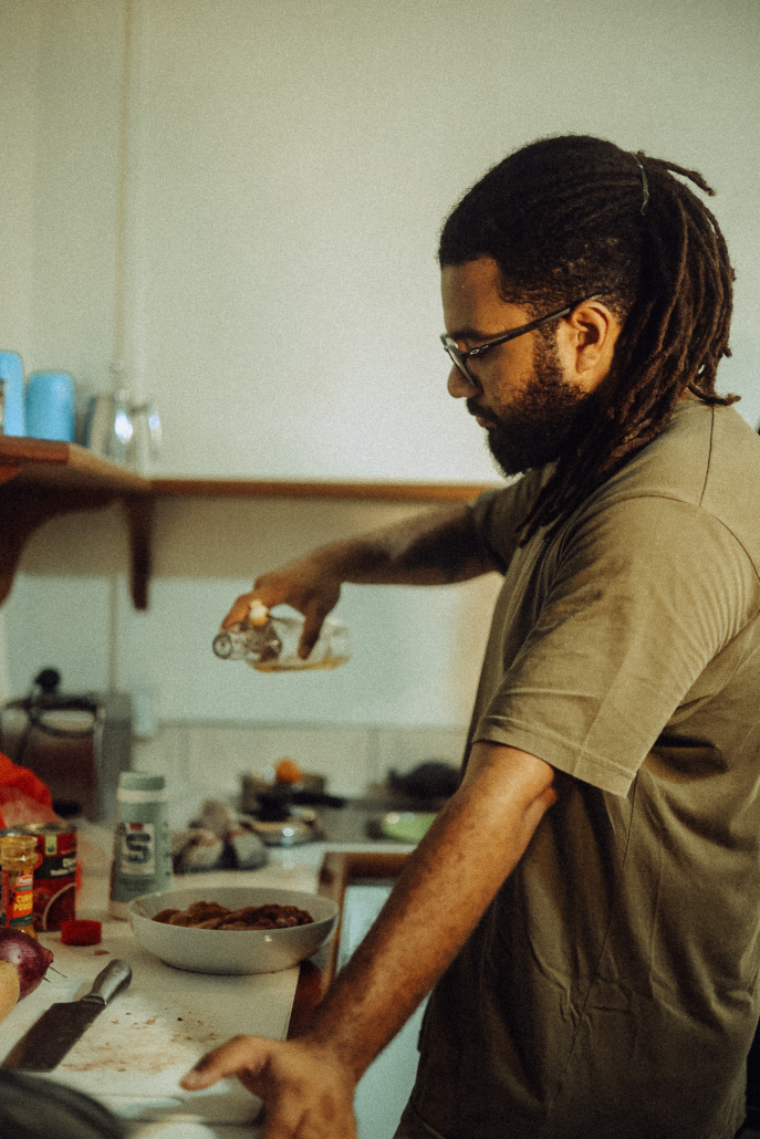'yut rise up' spotlight on Mantis, rapper & management at Kele Productions